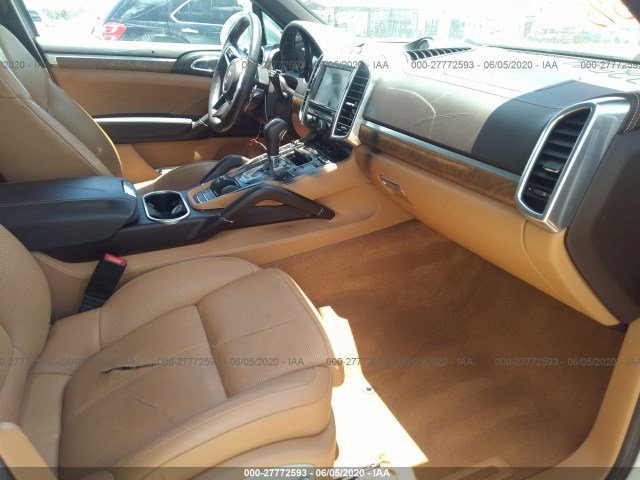 Photo 4 VIN: WP1AA2A29GKA09550 - PORSCHE CAYENNE 