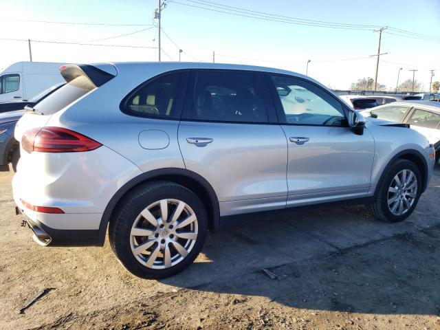 Photo 2 VIN: WP1AA2A29GKA12836 - PORSCHE CAYENNE 