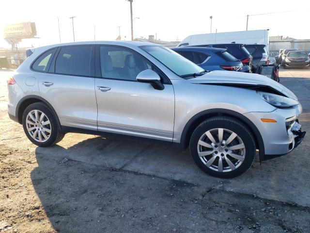 Photo 3 VIN: WP1AA2A29GKA12836 - PORSCHE CAYENNE 