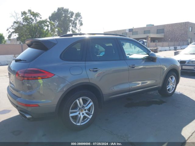 Photo 3 VIN: WP1AA2A29GKA37851 - PORSCHE CAYENNE 