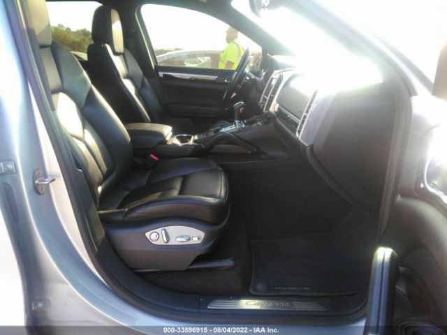 Photo 4 VIN: WP1AA2A29GLA10689 - PORSCHE CAYENNE 