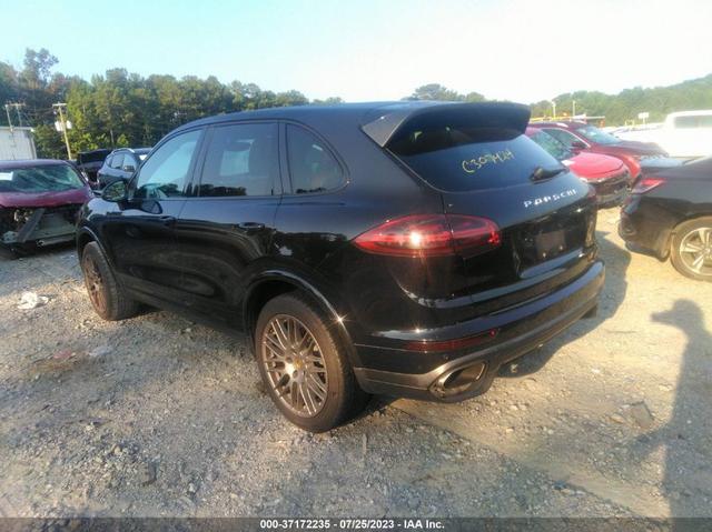 Photo 2 VIN: WP1AA2A29HKA81222 - PORSCHE CAYENNE 