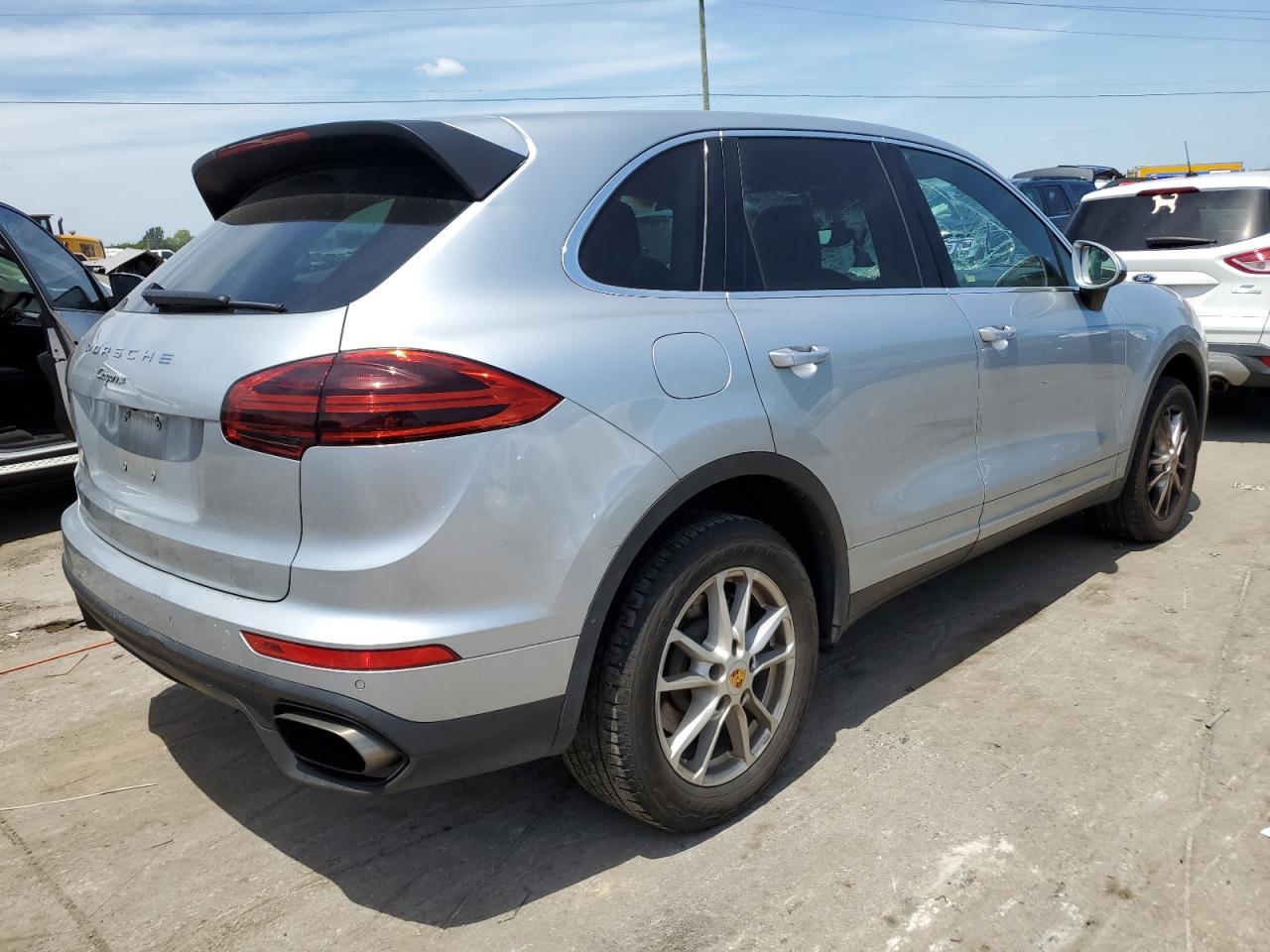 Photo 2 VIN: WP1AA2A2XGKA10898 - PORSCHE CAYENNE 