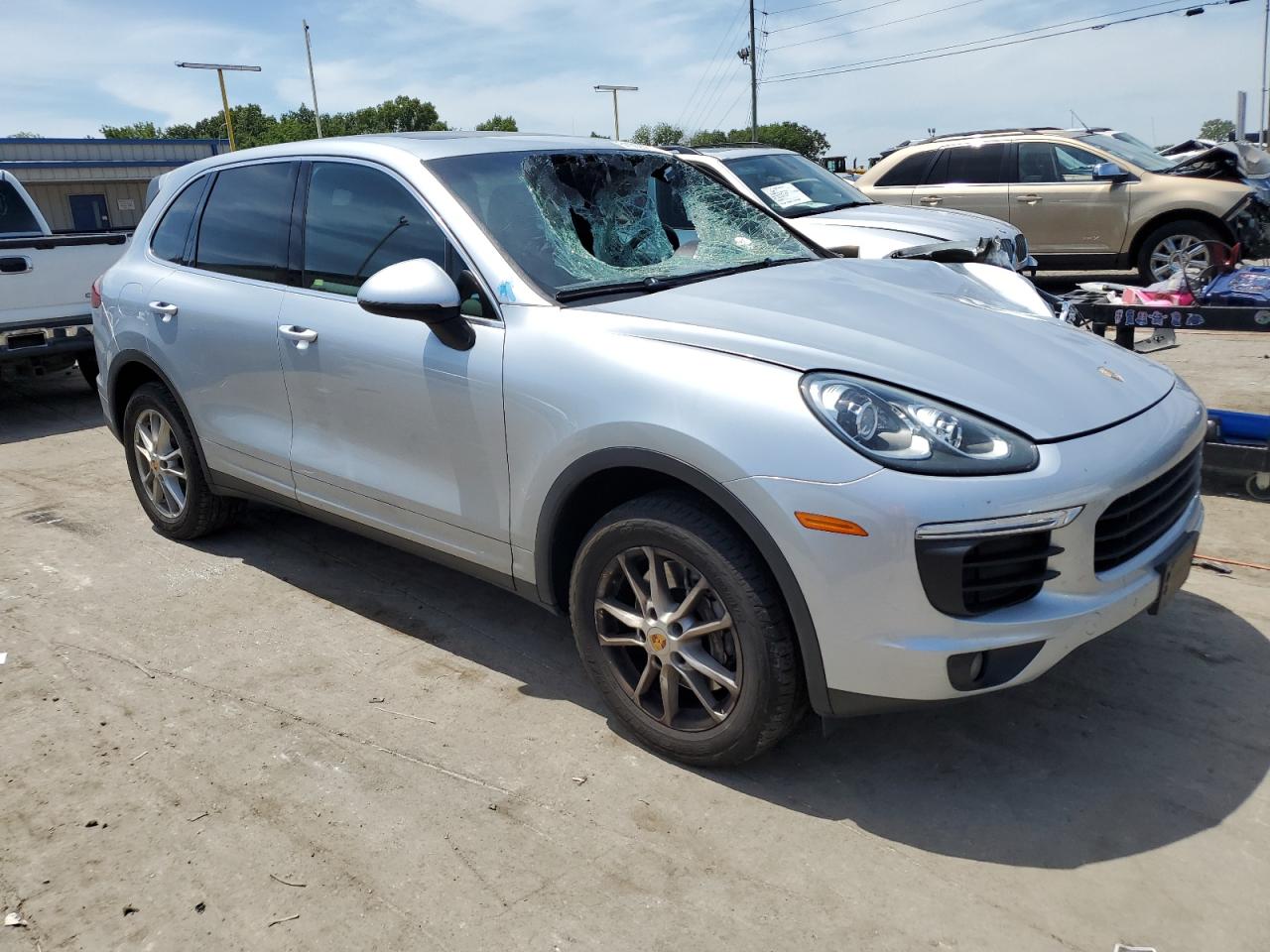 Photo 3 VIN: WP1AA2A2XGKA10898 - PORSCHE CAYENNE 