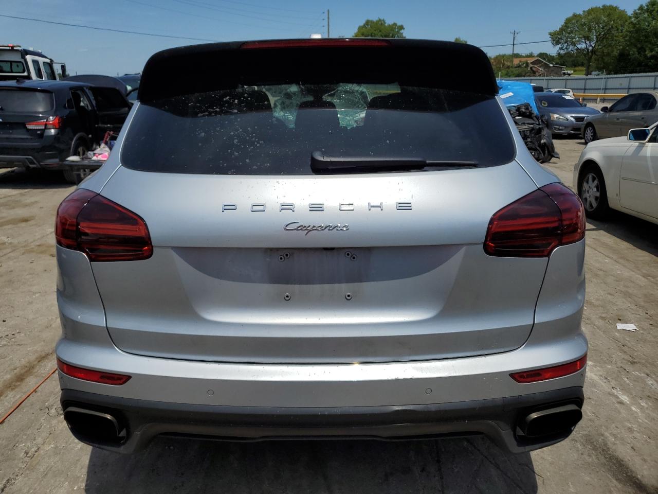 Photo 5 VIN: WP1AA2A2XGKA10898 - PORSCHE CAYENNE 