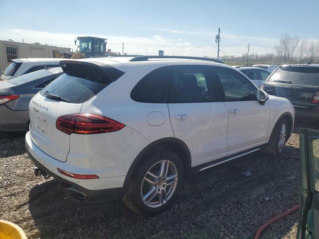 Photo 2 VIN: WP1AA2A2XGKA12747 - PORSCHE CAYENNE 