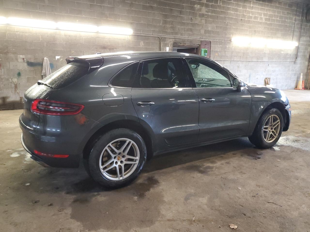 Photo 2 VIN: WP1AA2A50HLB08490 - PORSCHE MACAN 