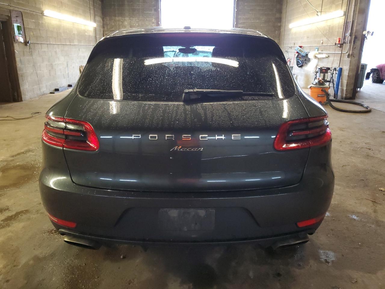 Photo 5 VIN: WP1AA2A50HLB08490 - PORSCHE MACAN 