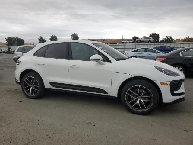 Photo 3 VIN: WP1AA2A50PLB03367 - PORSCHE MACAN BASE 