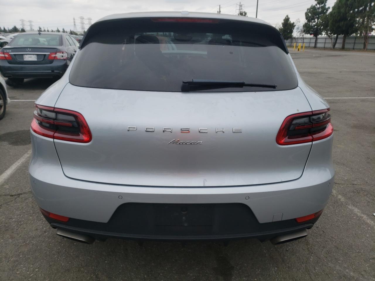 Photo 5 VIN: WP1AA2A51JLB05247 - PORSCHE MACAN 