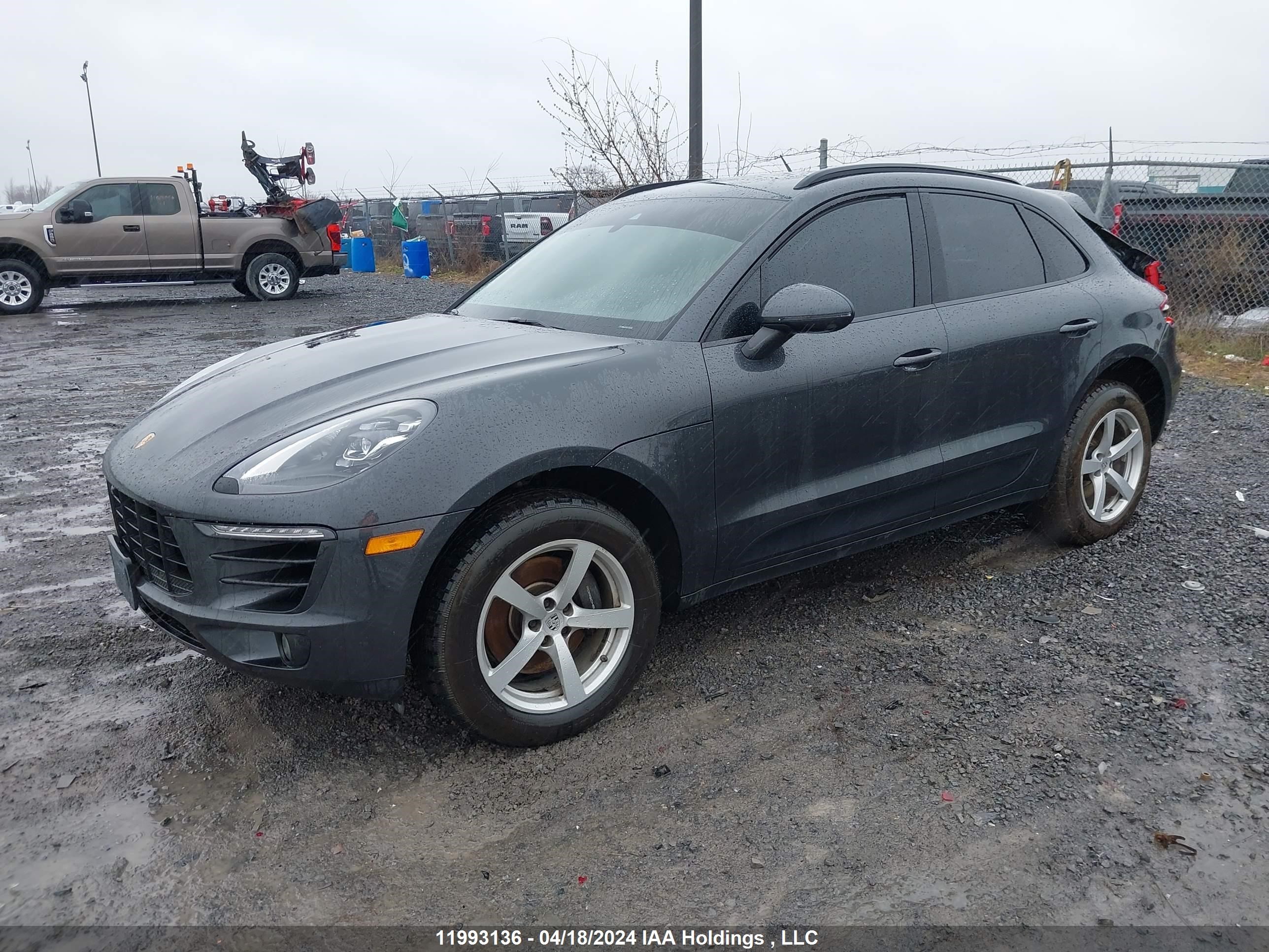 Photo 1 VIN: WP1AA2A51JLB12084 - PORSCHE MACAN 