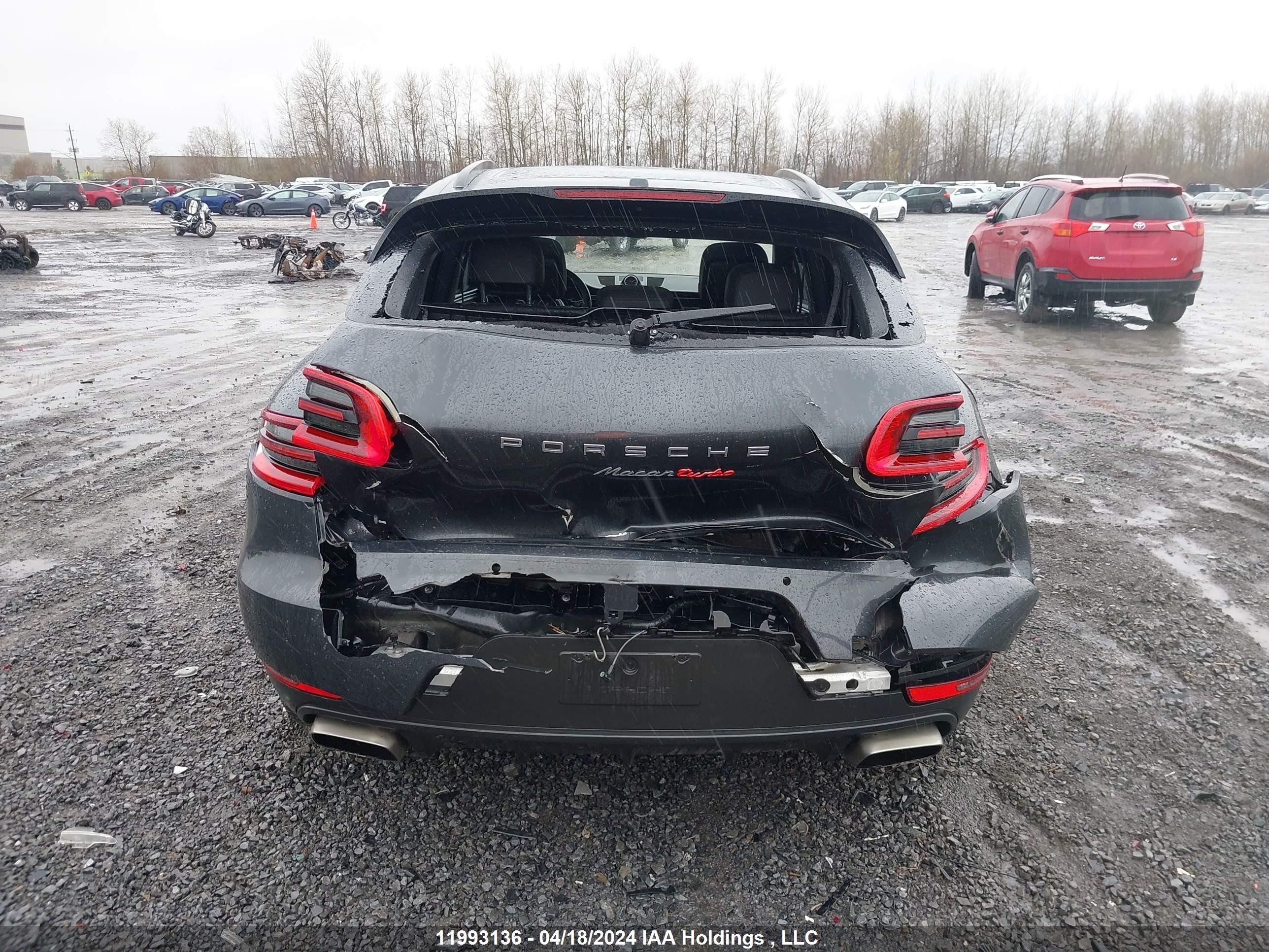 Photo 15 VIN: WP1AA2A51JLB12084 - PORSCHE MACAN 