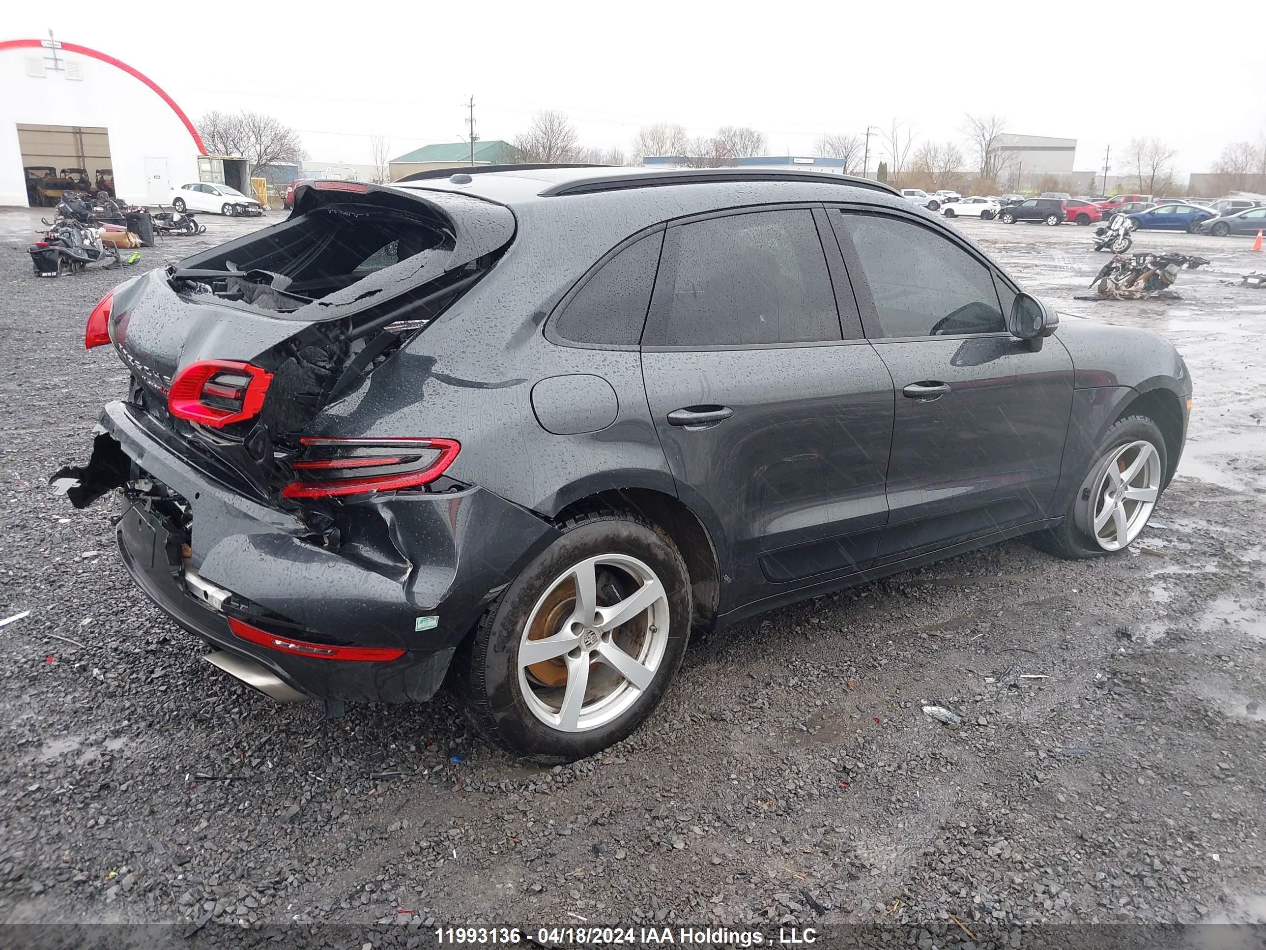 Photo 3 VIN: WP1AA2A51JLB12084 - PORSCHE MACAN 