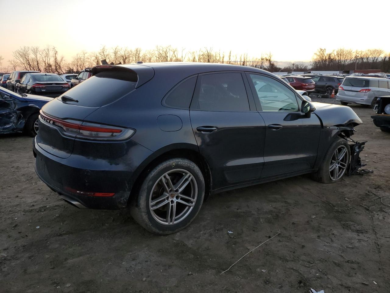 Photo 2 VIN: WP1AA2A53KLB00665 - PORSCHE MACAN 