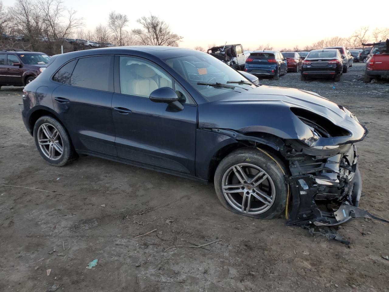 Photo 3 VIN: WP1AA2A53KLB00665 - PORSCHE MACAN 