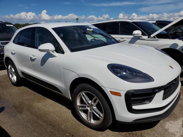 Photo 3 VIN: WP1AA2A53PLB09860 - PORSCHE MACAN BASE 