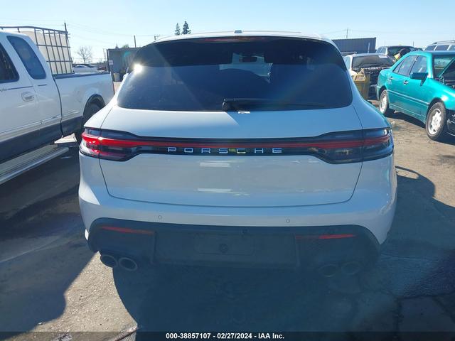 Photo 15 VIN: WP1AA2A53RLB00787 - PORSCHE MACAN 