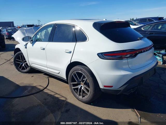 Photo 2 VIN: WP1AA2A53RLB00787 - PORSCHE MACAN 