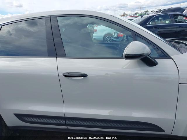 Photo 12 VIN: WP1AA2A54RLB03861 - PORSCHE MACAN 