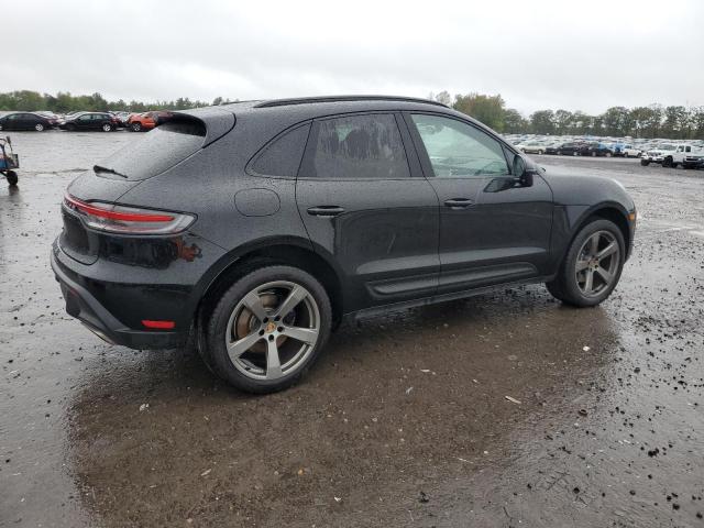 Photo 2 VIN: WP1AA2A55RLB12603 - PORSCHE MACAN BASE 