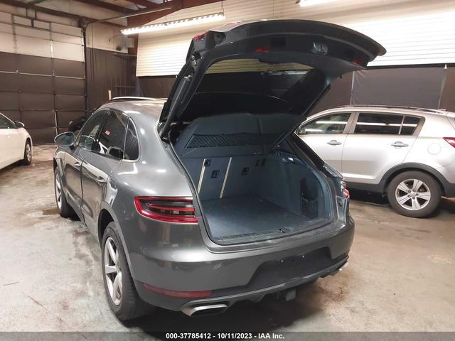 Photo 2 VIN: WP1AA2A56JLB00643 - PORSCHE MACAN 