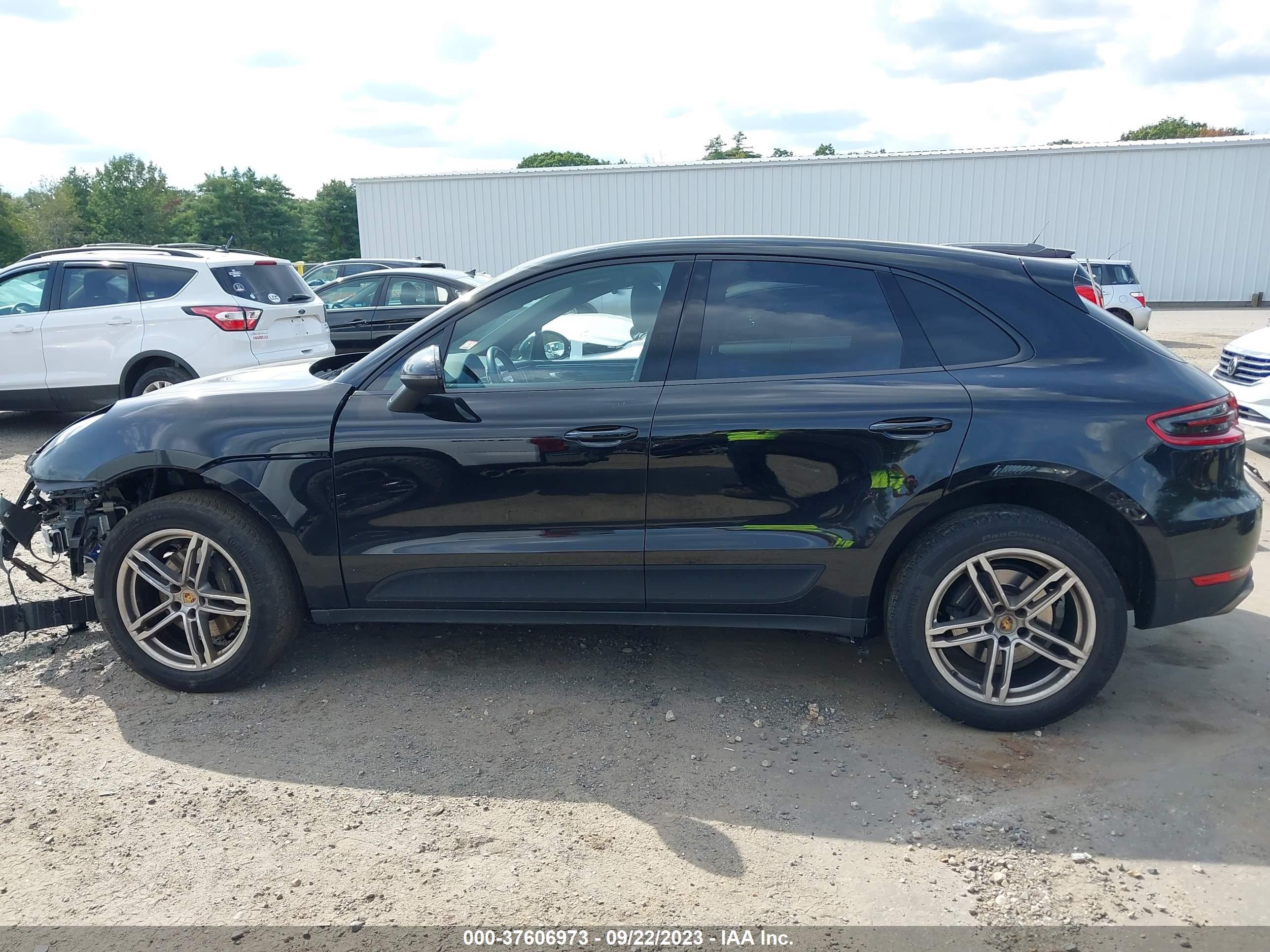 Photo 14 VIN: WP1AA2A56JLB01713 - PORSCHE MACAN 