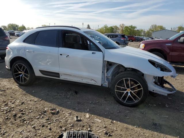 Photo 3 VIN: WP1AA2A56RLB05160 - PORSCHE MACAN BASE 