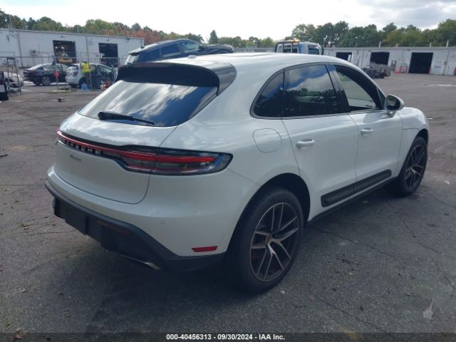 Photo 3 VIN: WP1AA2A56RLB16921 - PORSCHE MACAN 