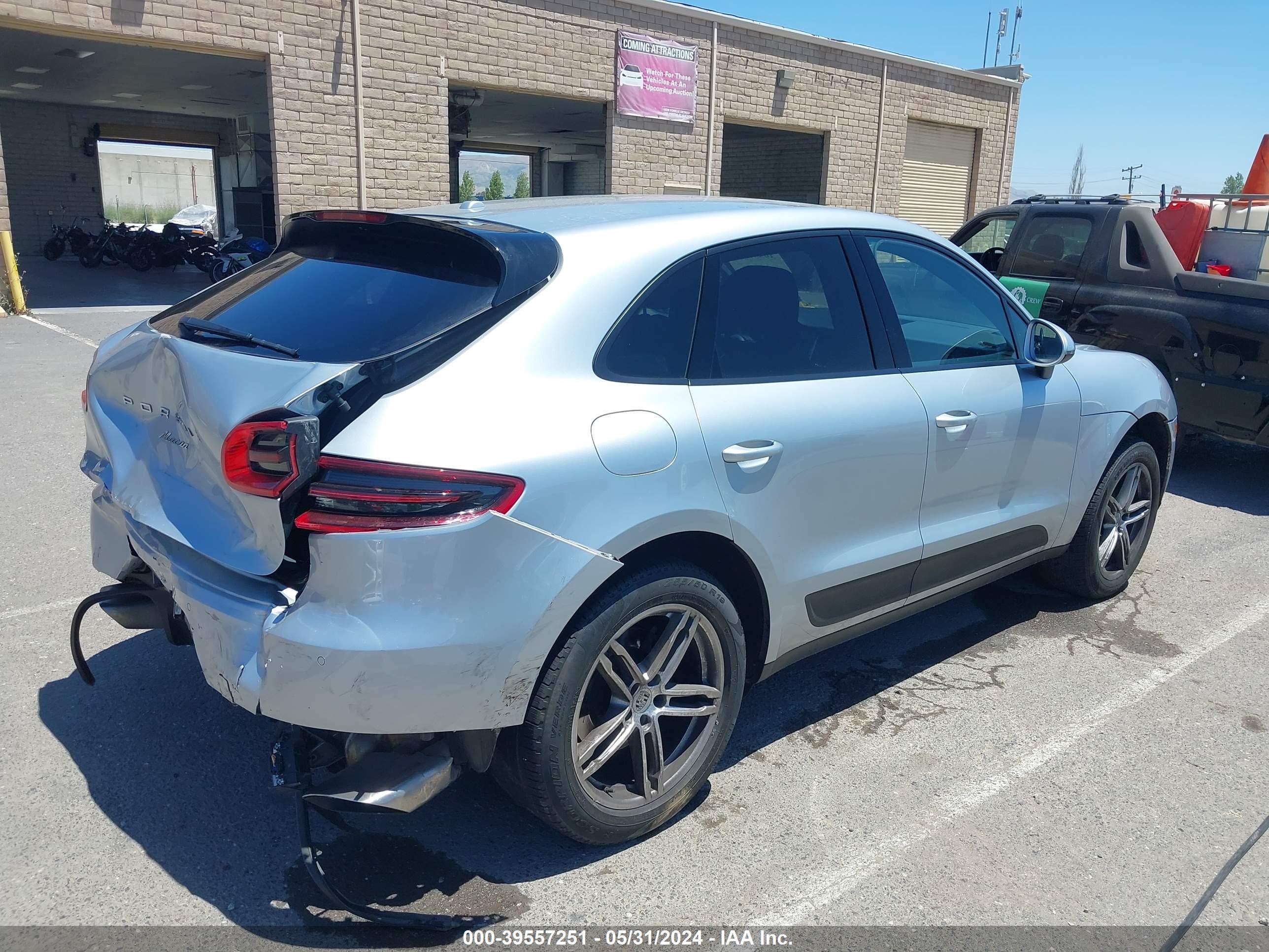 Photo 3 VIN: WP1AA2A57HLB05165 - PORSCHE MACAN 