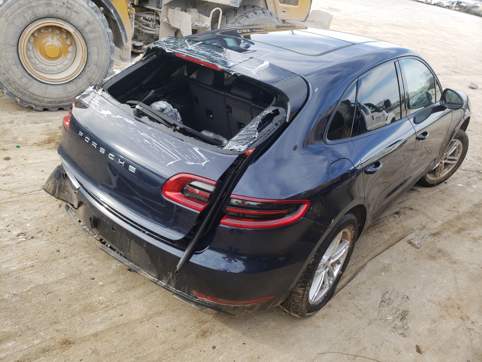 Photo 3 VIN: WP1AA2A57HLB83168 - PORSCHE MACAN 