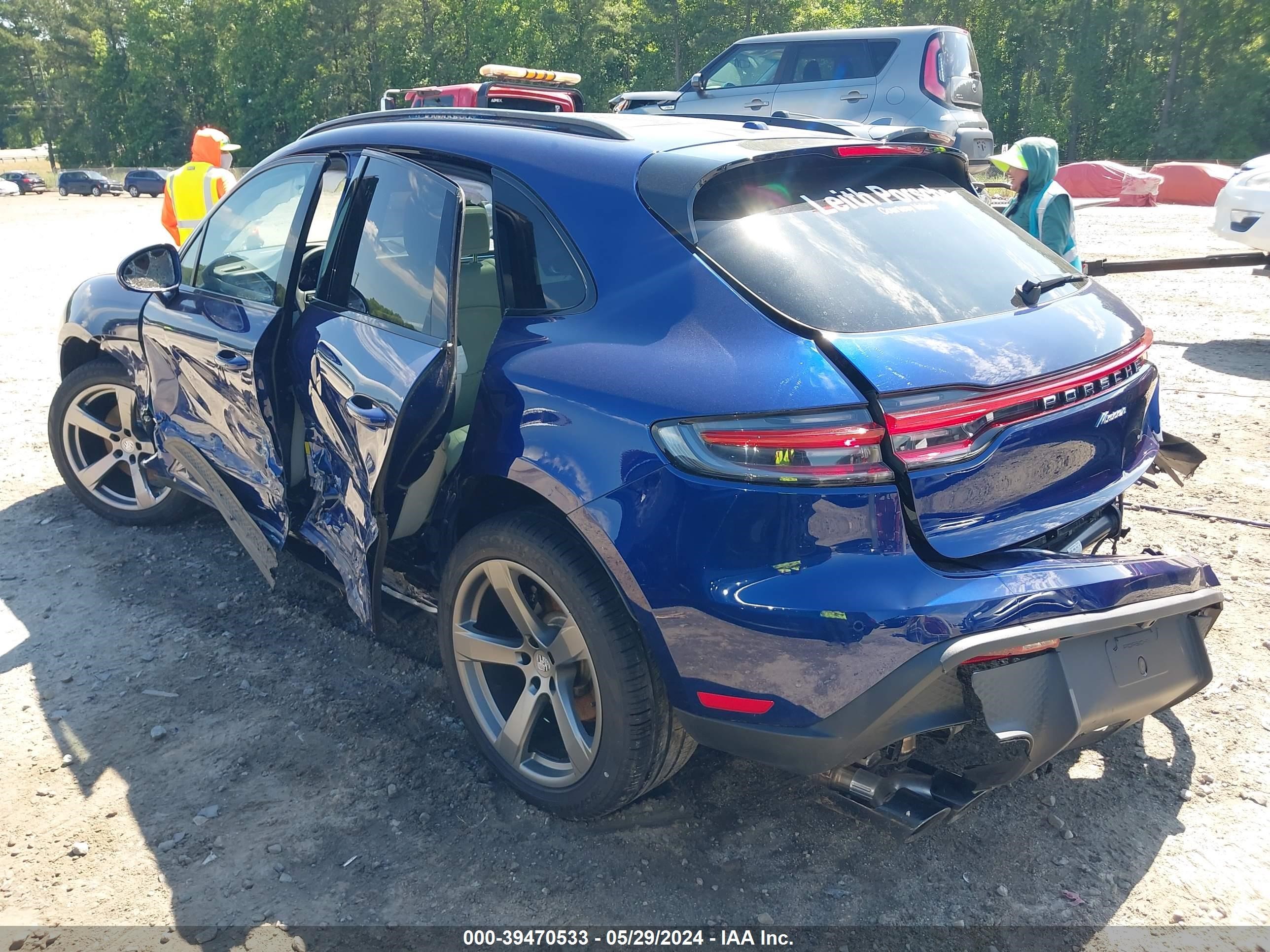 Photo 2 VIN: WP1AA2A57PLB13281 - PORSCHE MACAN 