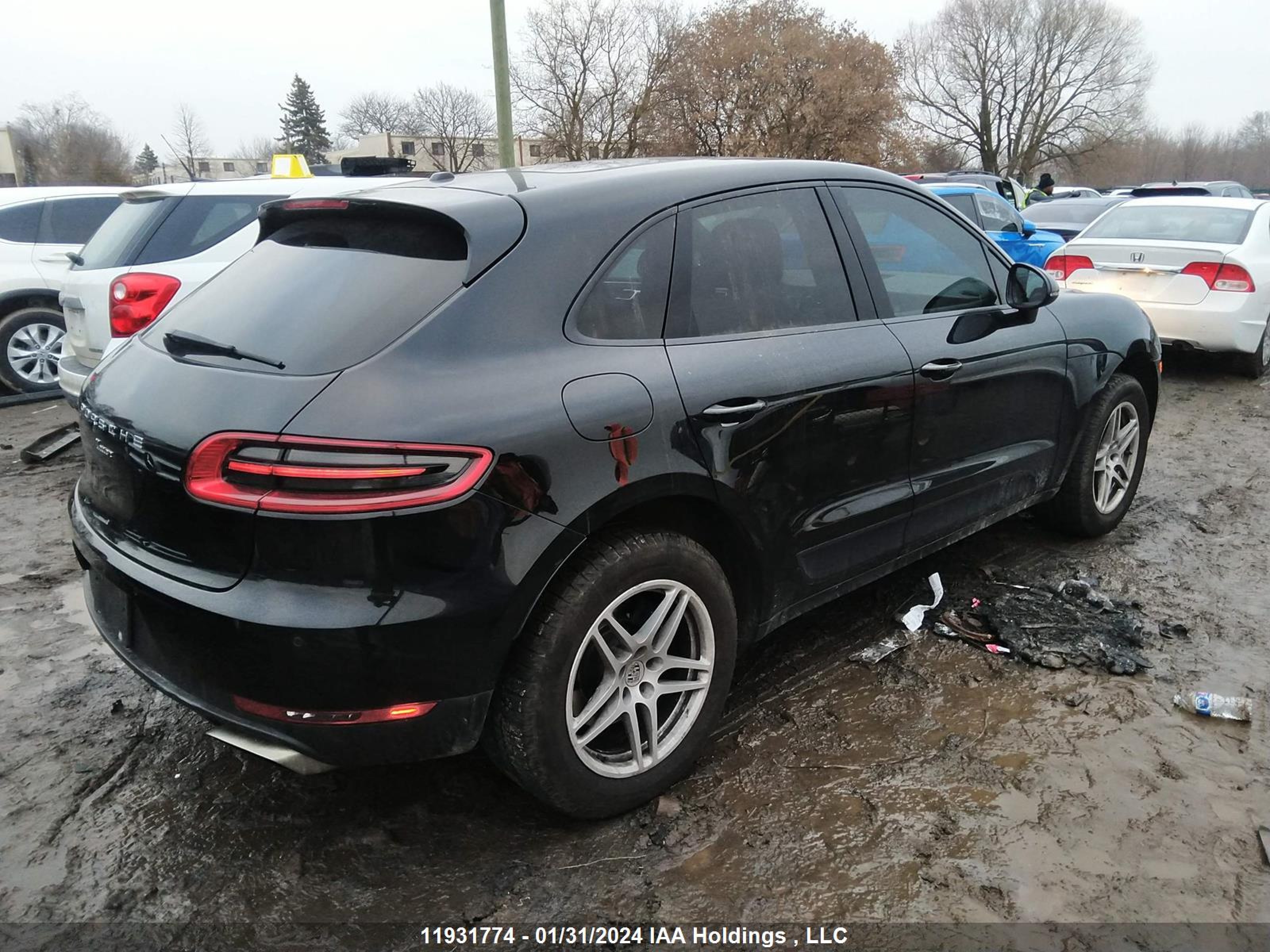 Photo 3 VIN: WP1AA2A58HLB04462 - PORSCHE MACAN 