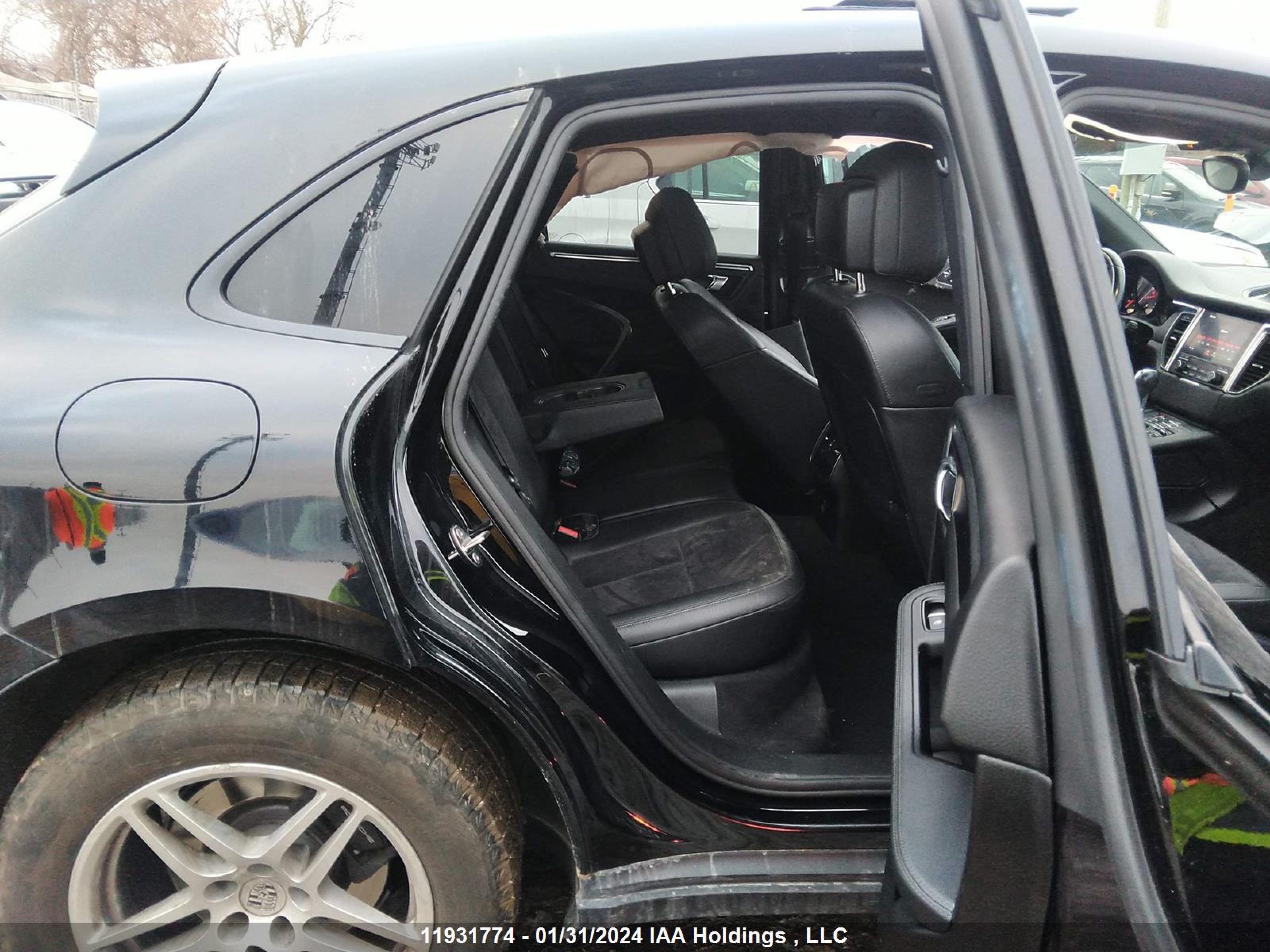 Photo 7 VIN: WP1AA2A58HLB04462 - PORSCHE MACAN 