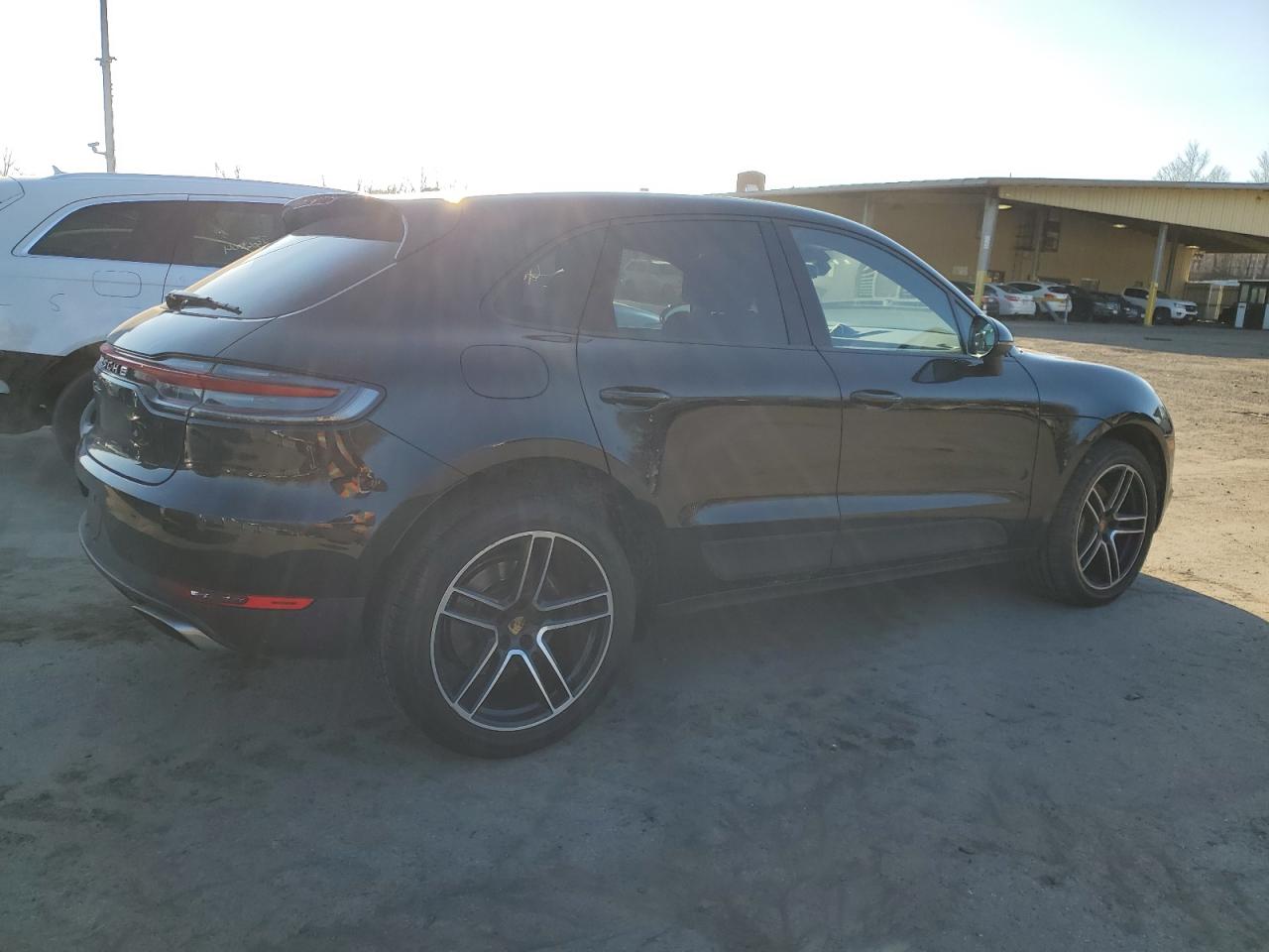 Photo 2 VIN: WP1AA2A58MLB13110 - PORSCHE MACAN 