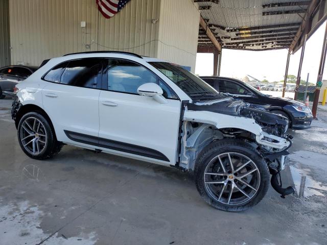 Photo 3 VIN: WP1AA2A58RLB13552 - PORSCHE MACAN BASE 