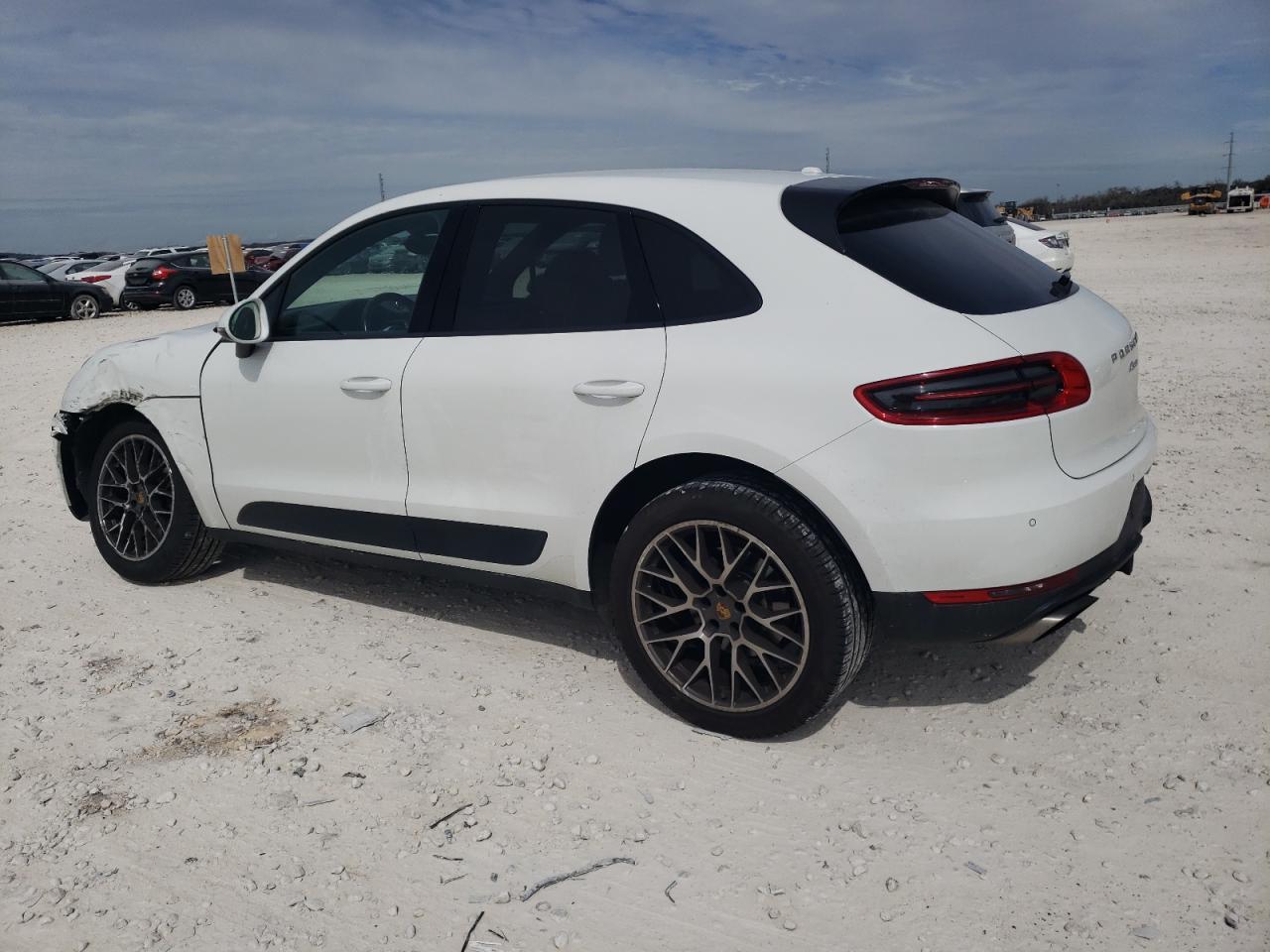 Photo 1 VIN: WP1AA2A59HLB80501 - PORSCHE MACAN 