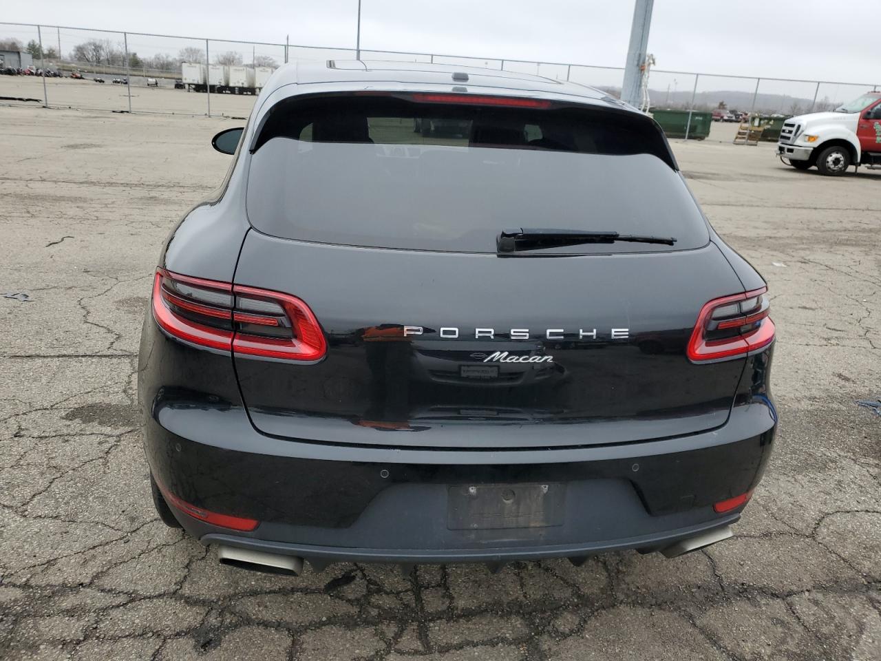 Photo 5 VIN: WP1AA2A59JLB20790 - PORSCHE MACAN 