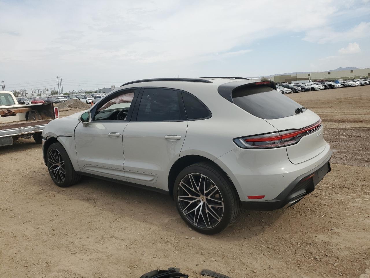 Photo 1 VIN: WP1AA2A59NLB00349 - PORSCHE MACAN 