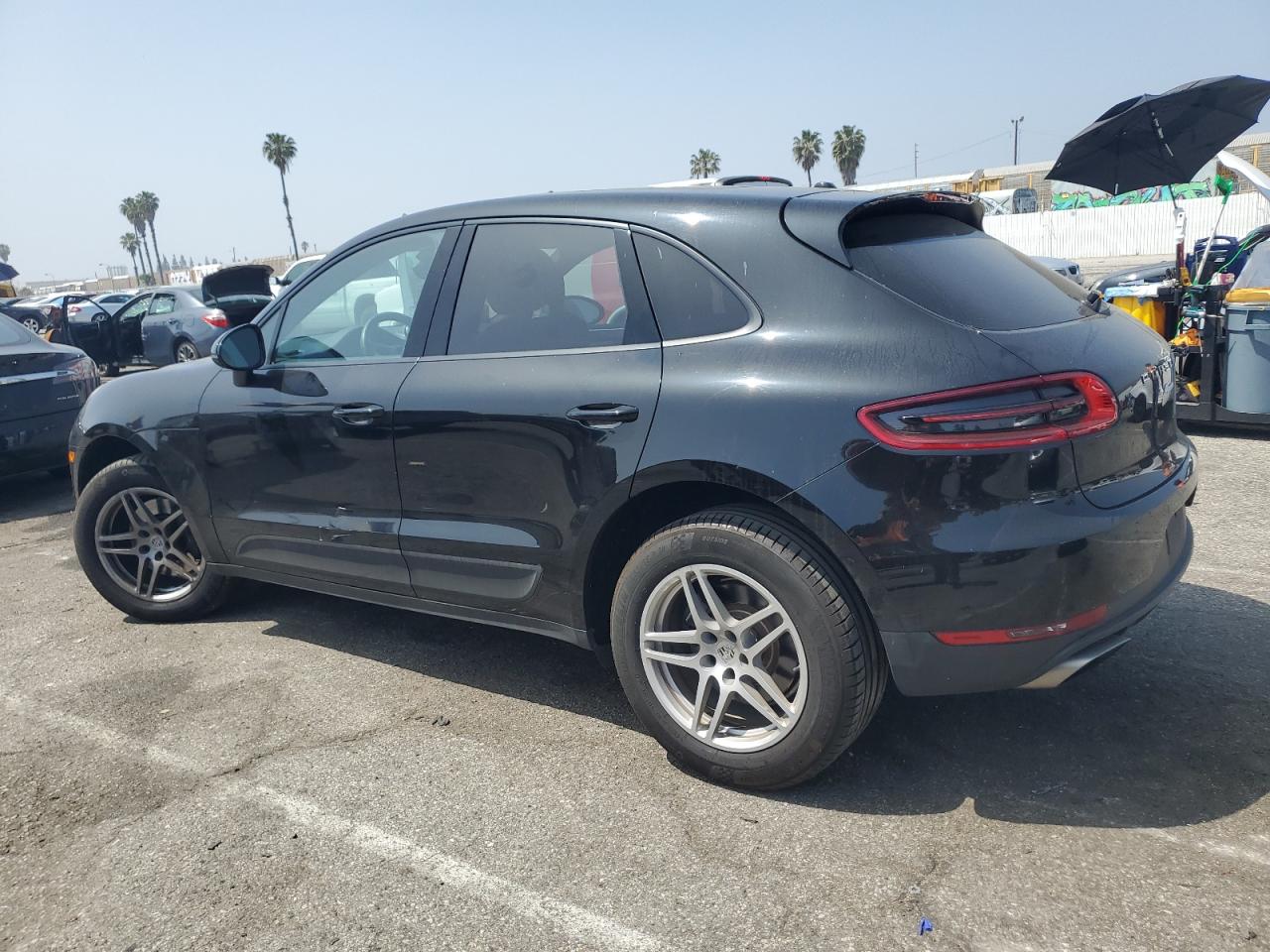 Photo 1 VIN: WP1AA2A5XHLB00042 - PORSCHE MACAN 