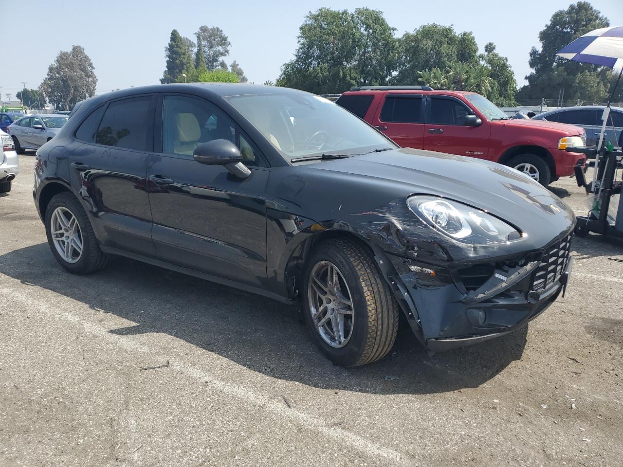 Photo 3 VIN: WP1AA2A5XHLB00042 - PORSCHE MACAN 