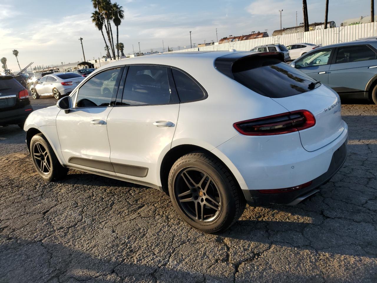 Photo 1 VIN: WP1AA2A5XHLB80524 - PORSCHE MACAN 