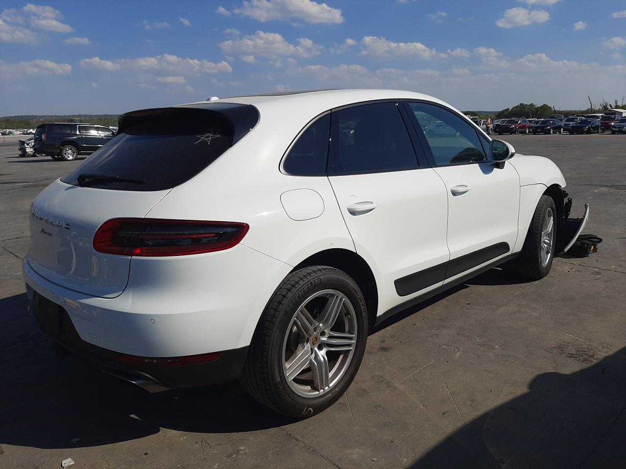 Photo 3 VIN: WP1AA2A5XJLB06767 - PORSCHE MACAN 