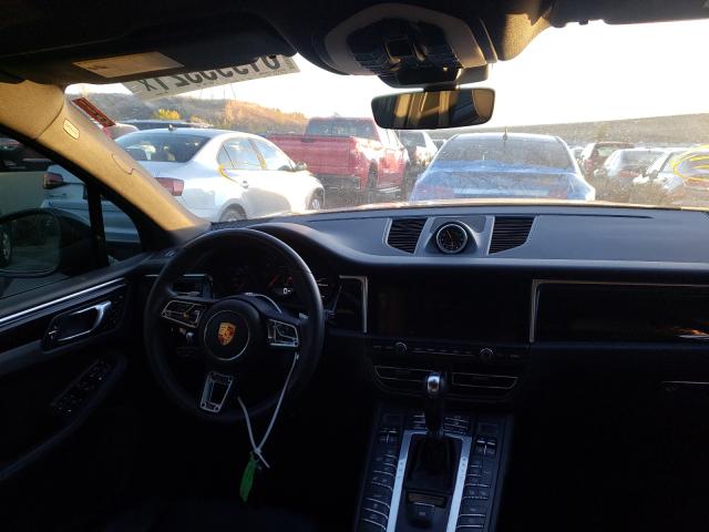 Photo 8 VIN: WP1AA2A5XKLB00646 - PORSCHE MACAN 