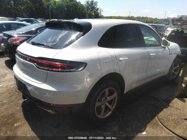 Photo 3 VIN: WP1AA2A5XLLB05833 - PORSCHE MACAN 