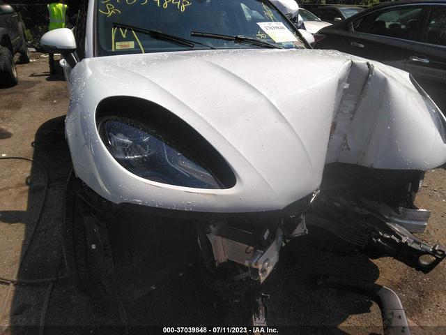 Photo 5 VIN: WP1AA2A5XLLB05833 - PORSCHE MACAN 