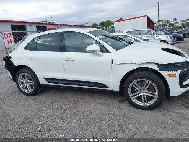 Photo 12 VIN: WP1AA2A5XRLB00818 - PORSCHE MACAN 