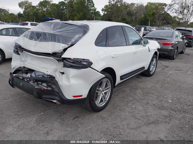 Photo 3 VIN: WP1AA2A5XRLB00818 - PORSCHE MACAN 