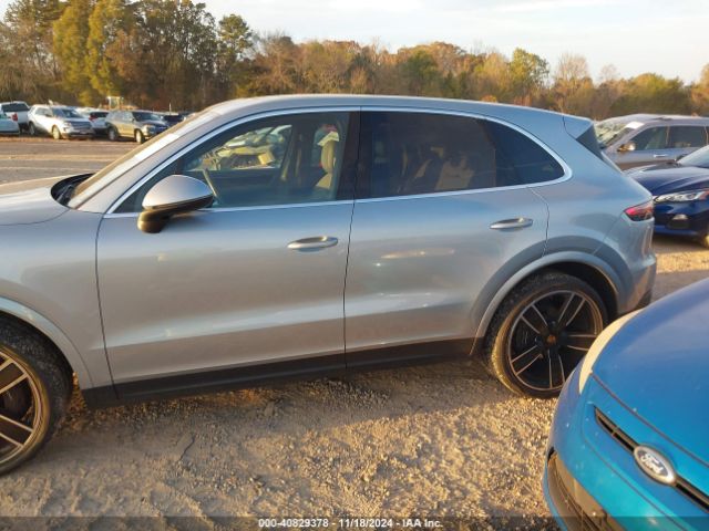 Photo 2 VIN: WP1AA2AY4NDA01359 - PORSCHE CAYENNE 