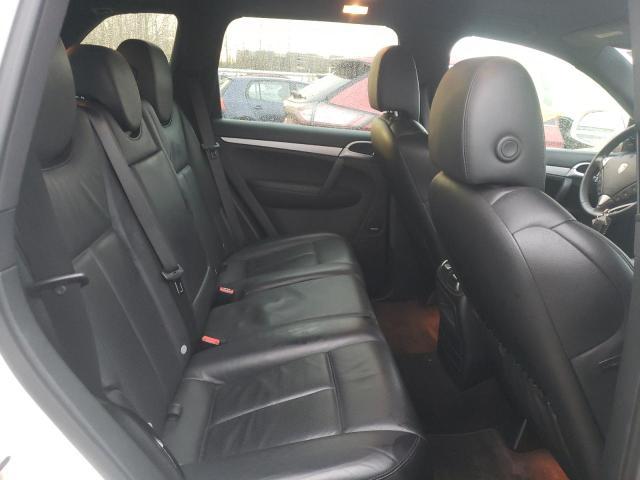 Photo 10 VIN: WP1AB29P28LA40454 - PORSCHE CAYENNE 