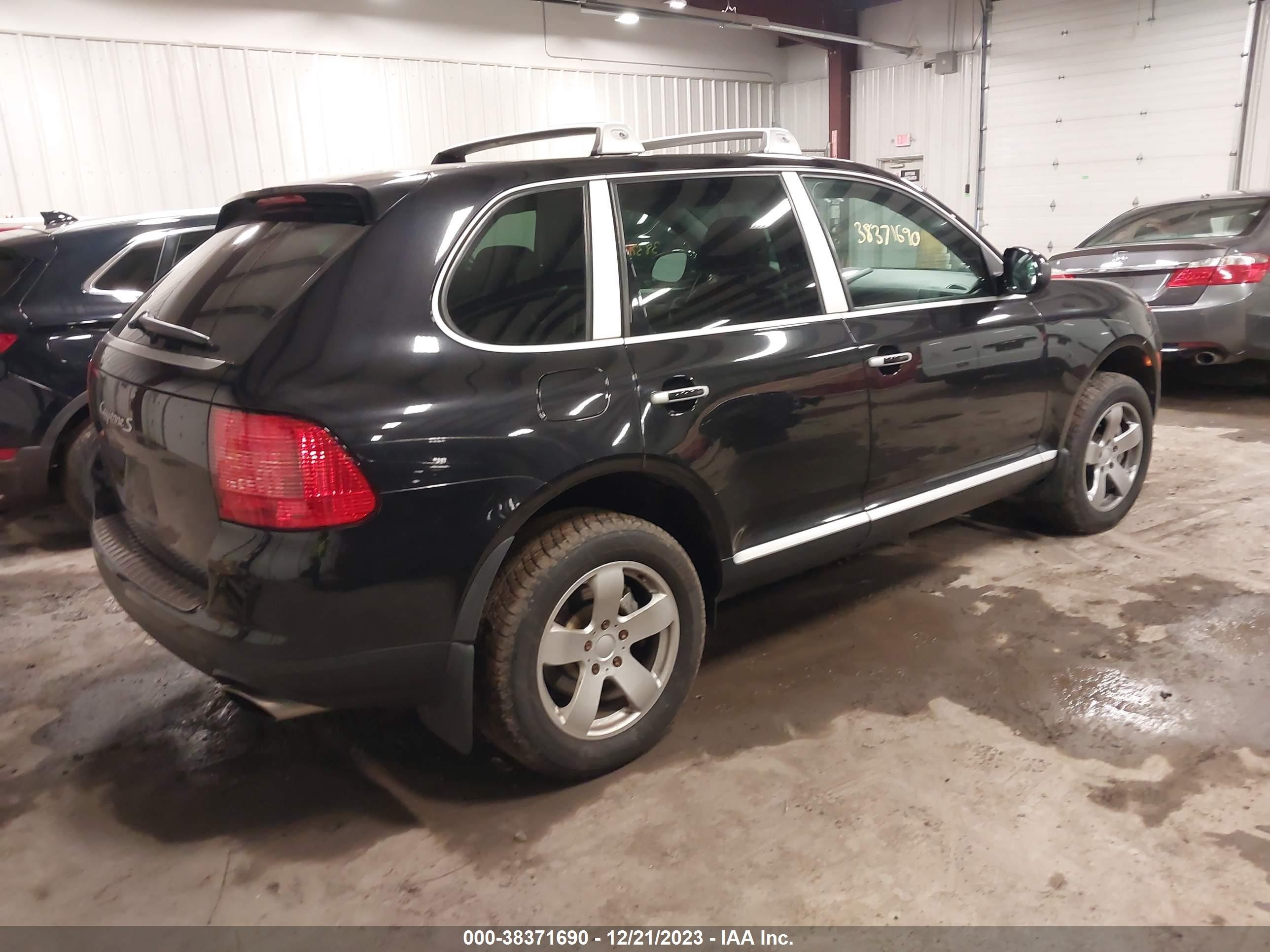 Photo 3 VIN: WP1AB29P84LA73579 - PORSCHE CAYENNE 